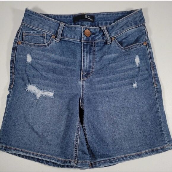 1822 Denim Blue Jean Shorts with Distressed Details - Picture 1 of 12